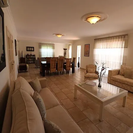 Vale Do Garrao Sleeps 8 With Pool Air Con And Wifi Кинта-до-Лаго