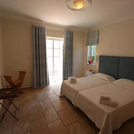 Vale Do Garrao Sleeps 8 With Pool Air Con And Wifi Вилла Кинта-до-Лаго