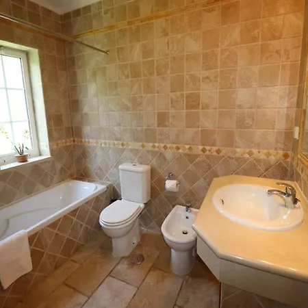Vale Do Garrao Sleeps 8 With Pool Air Con And Wifi Вилла *