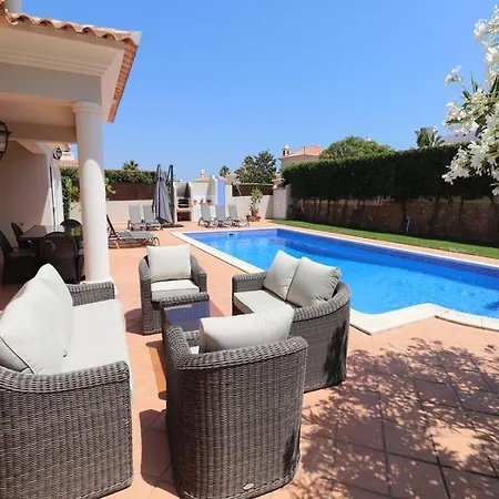 Villa Vale Do Garrao Sleeps 8 With Pool Air Con And Wifi *