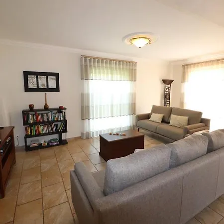 Villa Vale Do Garrao Sleeps 8 With Pool Air Con And Wifi *